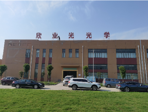 王屋楼顶大型发光字制作如何安装？